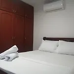 Comodo Apto En El Laguito Las 3 Carabelas