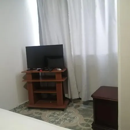 Apartamento Cómodo Apto En El Laguito 3 Carabelas